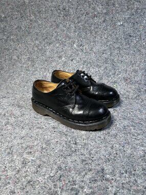 Vintage Dr. Martens 1461 Made in England Black Leather 3-Eye Oxford US 8/ UK 6